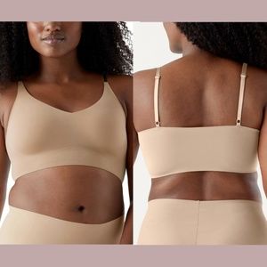 NWT TRUE & CO.‎ [ Medium ] True Body Lift Bra in Nude